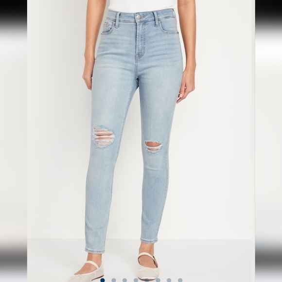 Old Navy Denim - S6 Extra High Rise Distressed Skinny Jeans